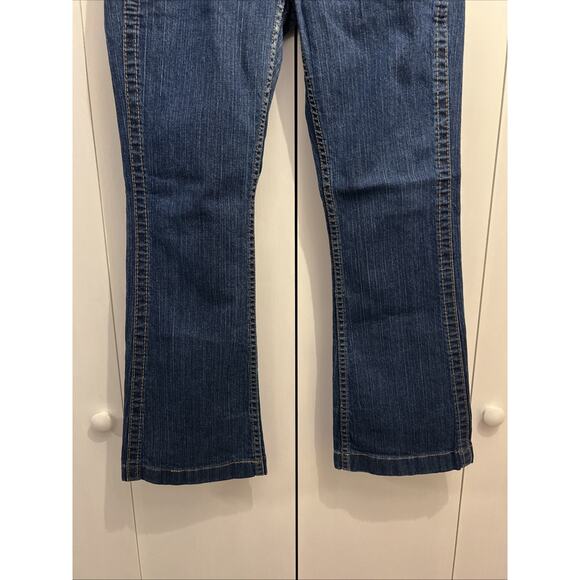 True Religion Sammy Jeans Size 29, Measure 32x29 Flared Leg Low Rise 7.5” - Picture 8 of 11